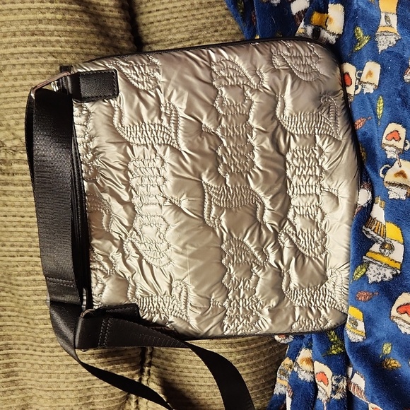 Metallic Silver Vintage Juicy Couture Crossbody Purse - Picture 2 of 6